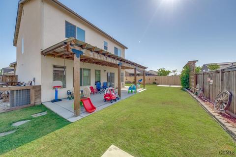 9105 Red Pine Dr, Shafter, CA 93263 photo 23
