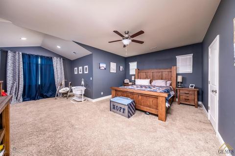 9105 Red Pine Dr, Shafter, CA 93263 photo 14