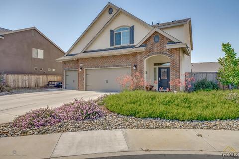 9105 Red Pine Dr, Shafter, CA 93263 photo 1