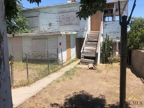 716 North St, Taft, CA 93268 photo 2