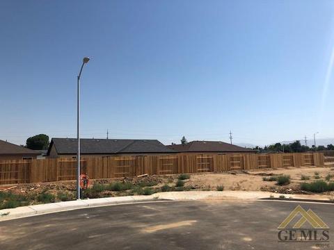 8307 Cha Cha Ct, Bakersfield, CA 93306 photo 5