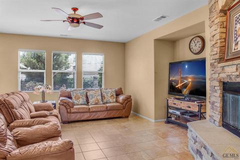 911 Valerie Ln, Tehachapi, CA 93561 photo 7