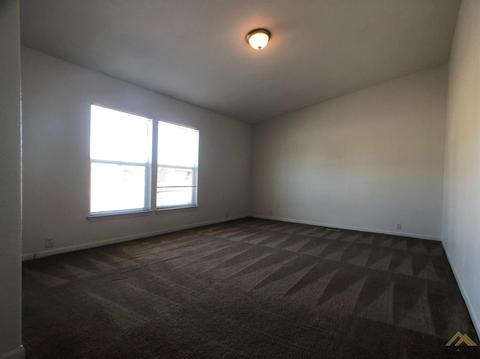 701 Crystal St, Taft, CA 93268 photo 15