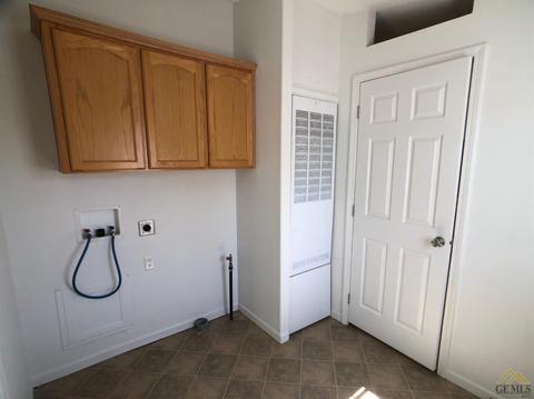 701 Crystal St, Taft, CA 93268 photo 10