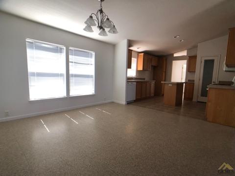 701 Crystal St, Taft, CA 93268 photo 4