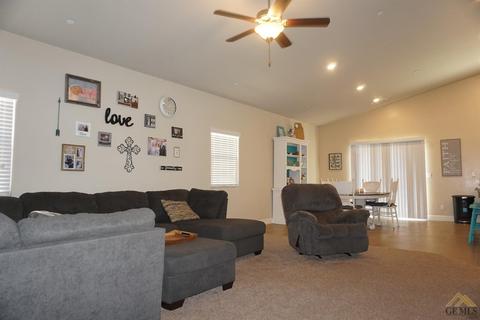9517 Woodbrook Dr, Shafter, CA 93263 photo 7