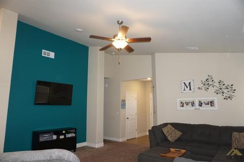 9517 Woodbrook Dr, Shafter, CA 93263 photo 10