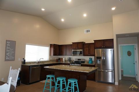 9517 Woodbrook Dr, Shafter, CA 93263 photo 14