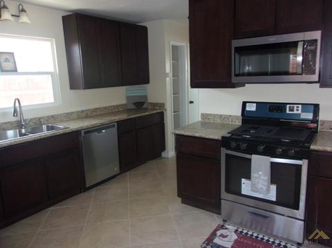 305 E Woodrow St, Taft, CA 93268 photo 5