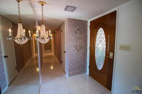 906 3rd St, Taft, CA 93268 photo 4