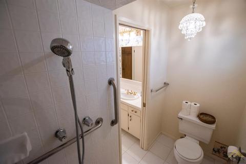 906 3rd St, Taft, CA 93268 photo 17