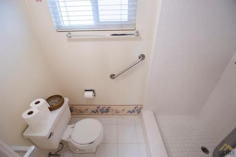 906 3rd St, Taft, CA 93268 photo 10
