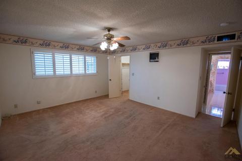 906 3rd St, Taft, CA 93268 photo 13