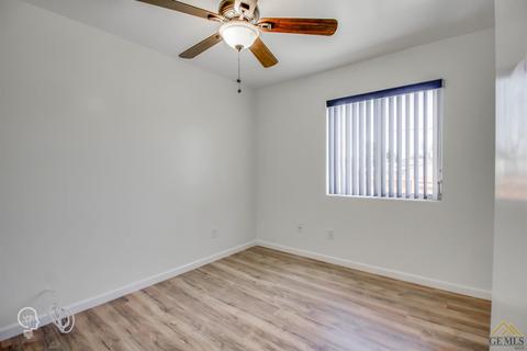 208 D St, Taft, CA 93268 photo 8