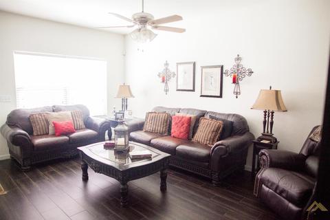 2103 Basilone Way, Bakersfield, CA 93301 photo 8