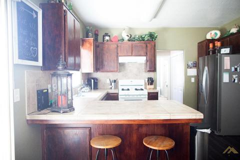 2103 Basilone Way, Bakersfield, CA 93301 photo 14