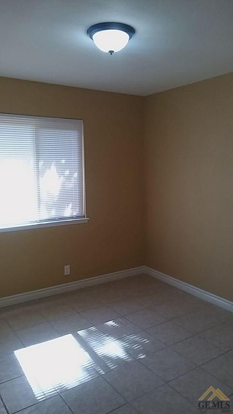 1207 Staples Dr, Arvin, CA 93203 photo 13
