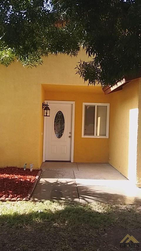 1207 Staples Dr, Arvin, CA 93203 photo 3