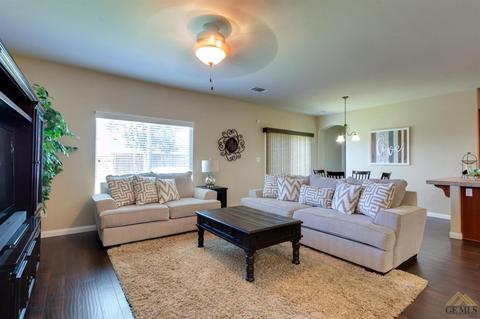 2406 Trapper St, Bakersfield, CA 93313 photo 4