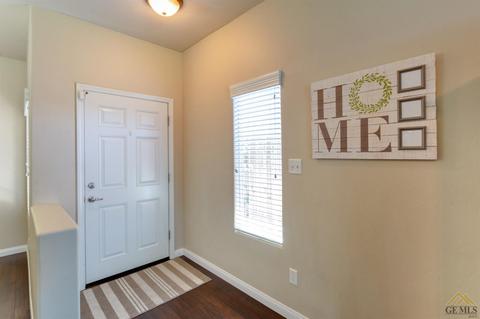 2406 Trapper St, Bakersfield, CA 93313 photo 3