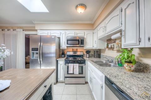3905 Newcombe Ave, Bakersfield, CA 93313 photo 11