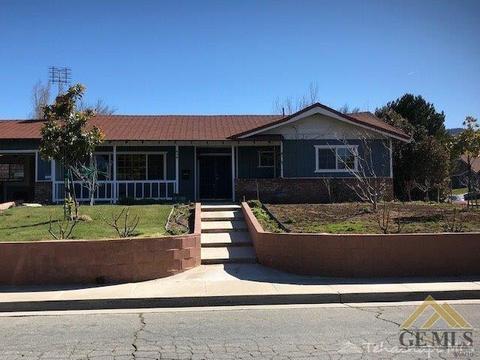 424 Brentwood Dr, Tehachapi, CA 93561 photo 1