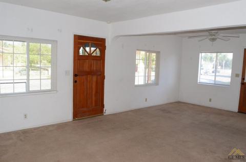 400 E St, Wasco, CA 93280 photo 8
