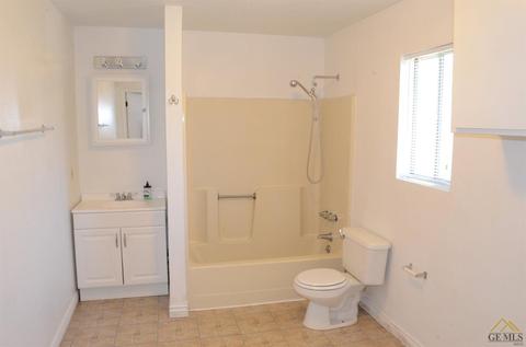 400 E St, Wasco, CA 93280 photo 24
