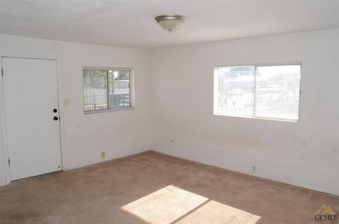 400 E St, Wasco, CA 93280 photo 17