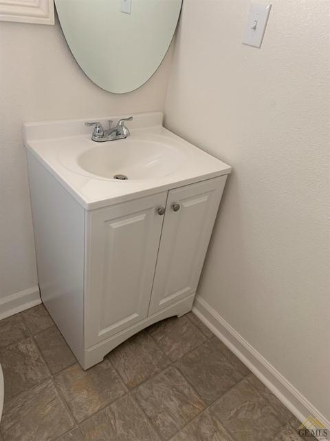 1281 Mark St, Arvin, CA 93203 photo 11