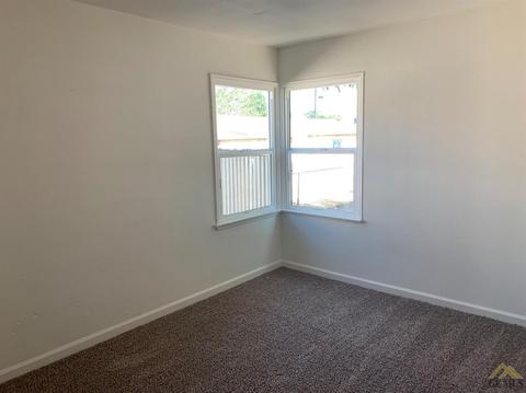 1281 Mark St, Arvin, CA 93203 photo 8