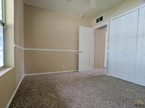 363 Oak St, Shafter, CA 93263 photo 12