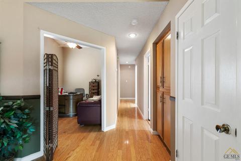 1198 Hickory Ave, Tehachapi, CA 93561 photo 10