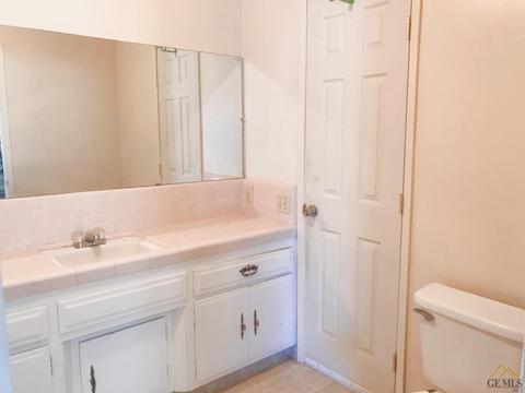 800 Meyer St, Arvin, CA 93203 photo 14