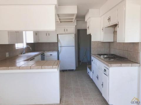 800 Meyer St, Arvin, CA 93203 photo 9
