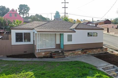 621 E St, Taft, CA 93268 photo 1
