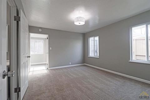 621 E St, Taft, CA 93268 photo 21