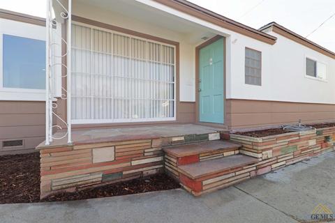 621 E St, Taft, CA 93268 photo 4