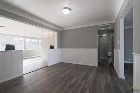 621 E St, Taft, CA 93268 photo 13