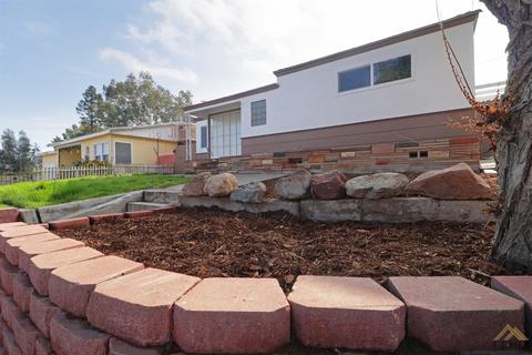 621 E St, Taft, CA 93268 photo 2