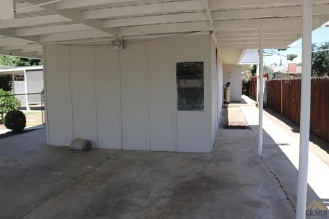 825 Griffith Ave, Wasco, CA 93280 photo 10