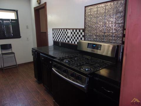 704 Taylor St, Taft, CA 93268 photo 26