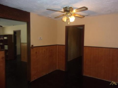 704 Taylor St, Taft, CA 93268 photo 12