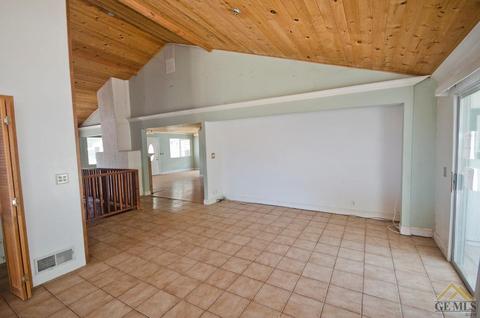 522 E St, Taft, CA 93268 photo 12