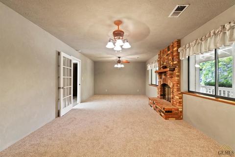 26800 Columbia Way, Tehachapi, CA 93561 photo 7