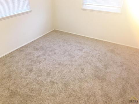 332 Easter St, Bakersfield, CA 93307 photo 8