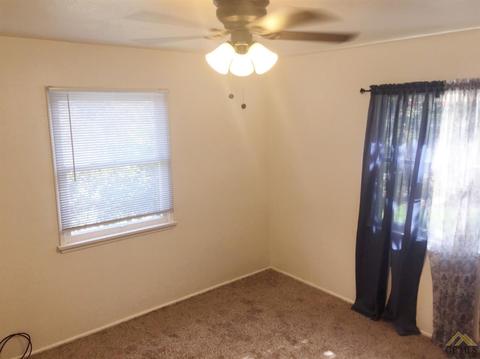 332 Easter St, Bakersfield, CA 93307 photo 9