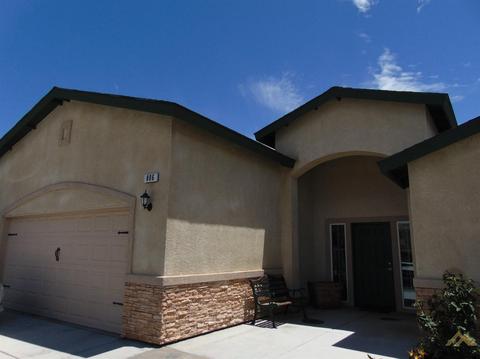 806 Mulberry St, Tehachapi, CA 93561 photo 2