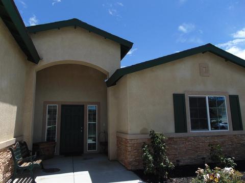 806 Mulberry St, Tehachapi, CA 93561 photo 3