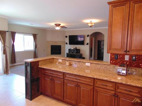 806 Mulberry St, Tehachapi, CA 93561 photo 10
